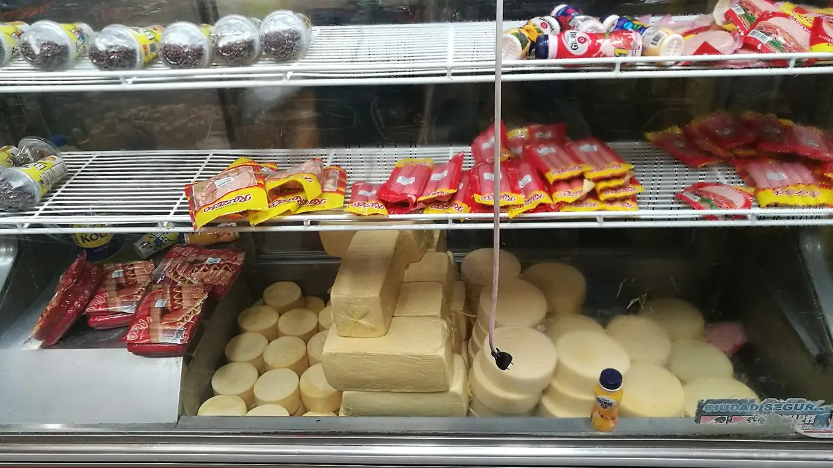 Quesos de Cajamarca en un puesto del Mercado Central